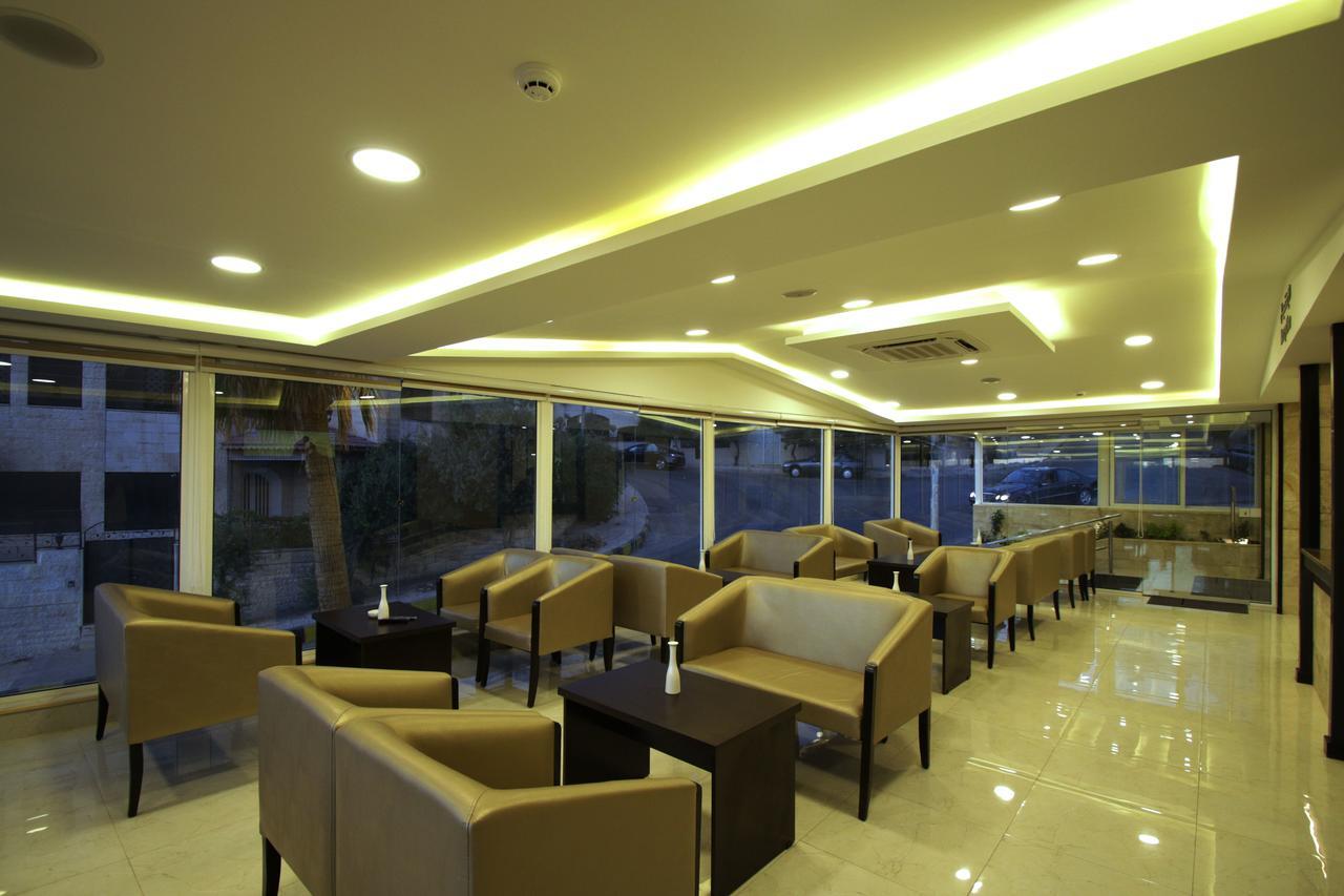 360 Hotel By Fhm Amman Bagian luar foto