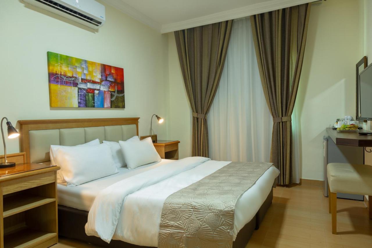 360 Hotel By Fhm Amman Bagian luar foto