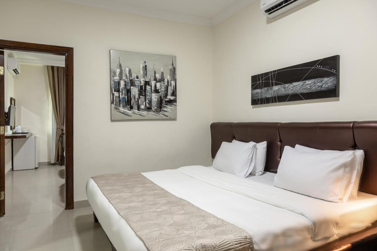 360 Hotel By Fhm Amman Bagian luar foto