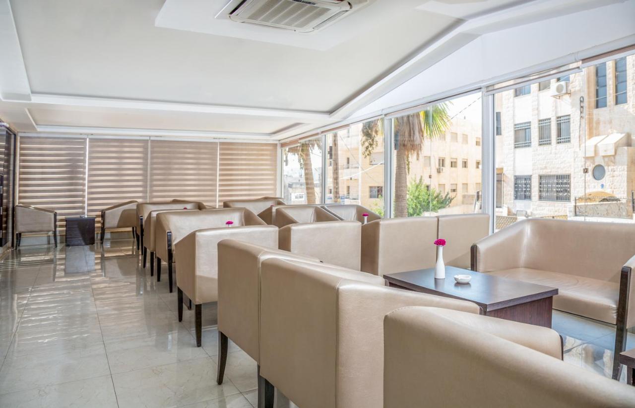 360 Hotel By Fhm Amman Bagian luar foto