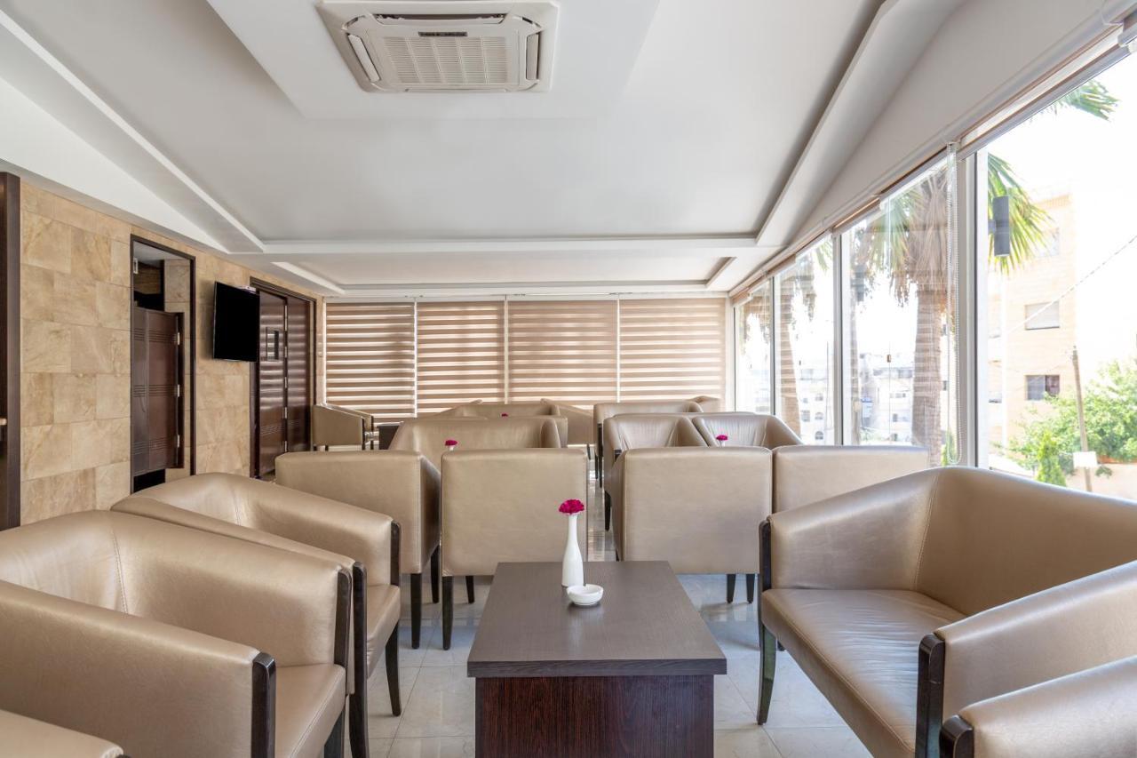 360 Hotel By Fhm Amman Bagian luar foto